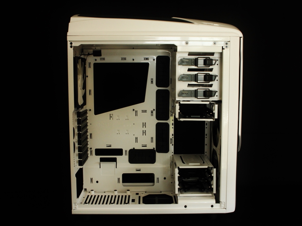 NZXT PHANTOM 530 Review