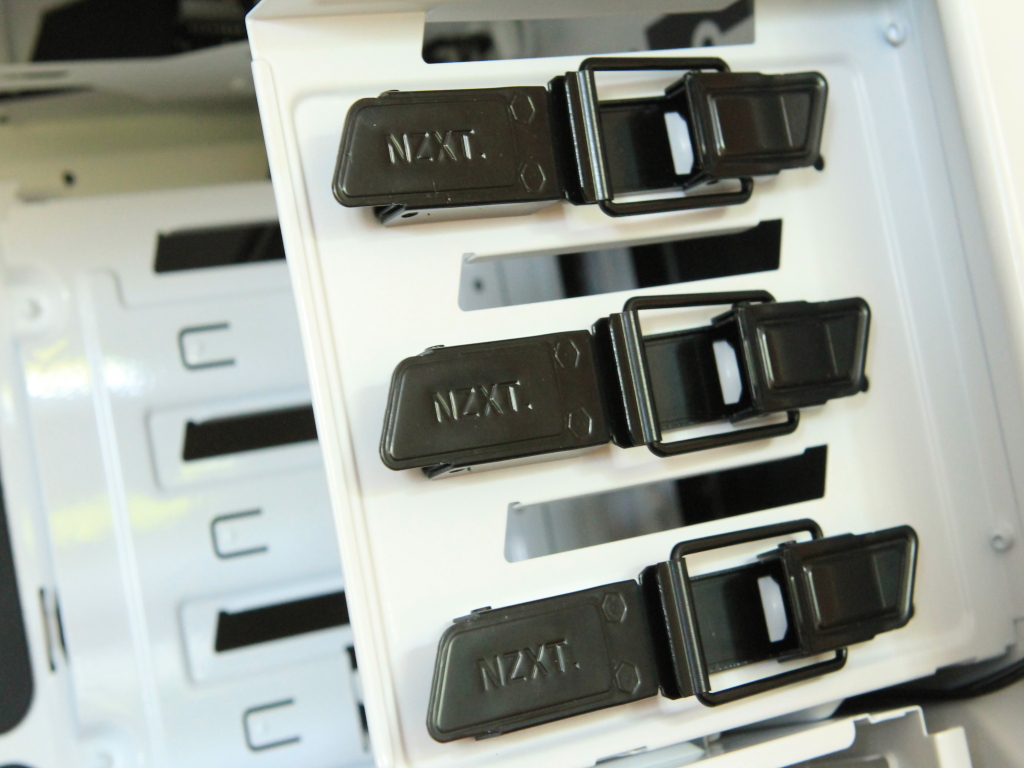 NZXT PHANTOM 530 Review