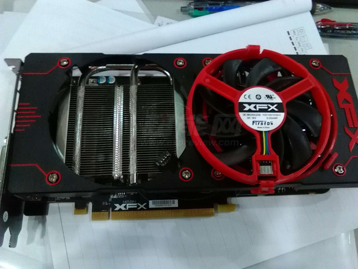 AMD Reportedly Readies R9 380X GPU