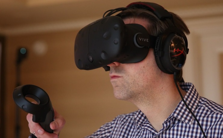 Man spends 48 hours in the HTC Vive without nausea