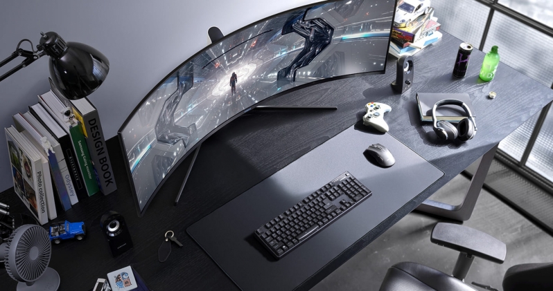 Samsung's Odyssey G9 Curved display is a 49-inch 240Hz monster