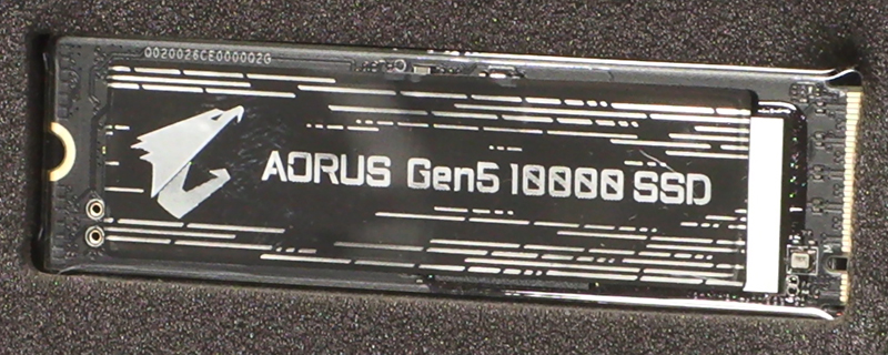 Gigabyte Aorus 10000 Gen5 SSD Review