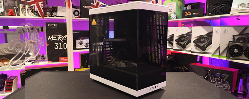 Hyte Y40 Gaming PC Build »